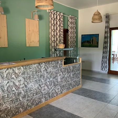 Szálloda Golfo Del Leone Portixeddu