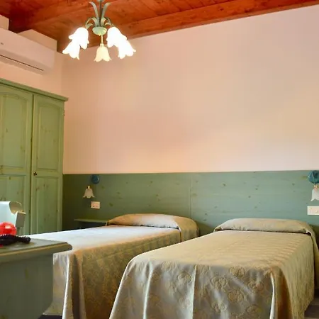 Golfo Del Leone Hotel 2*