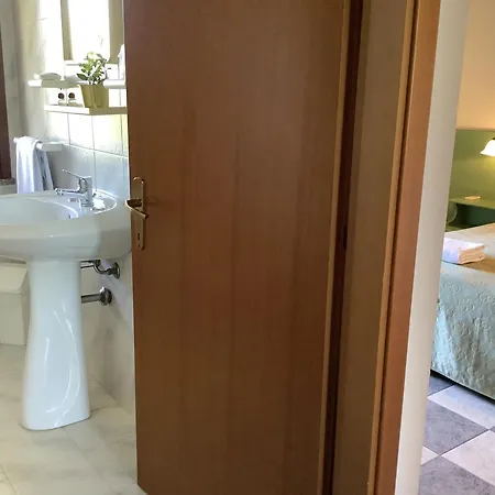 Hotel Golfo Del Leone